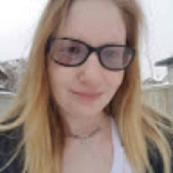 Meet your Posher, Sabrina - Picture 1 of 1